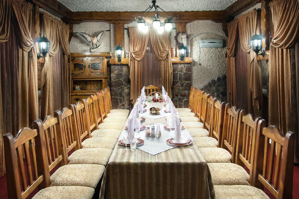 Hotel Edem Karaganda Bagian luar foto