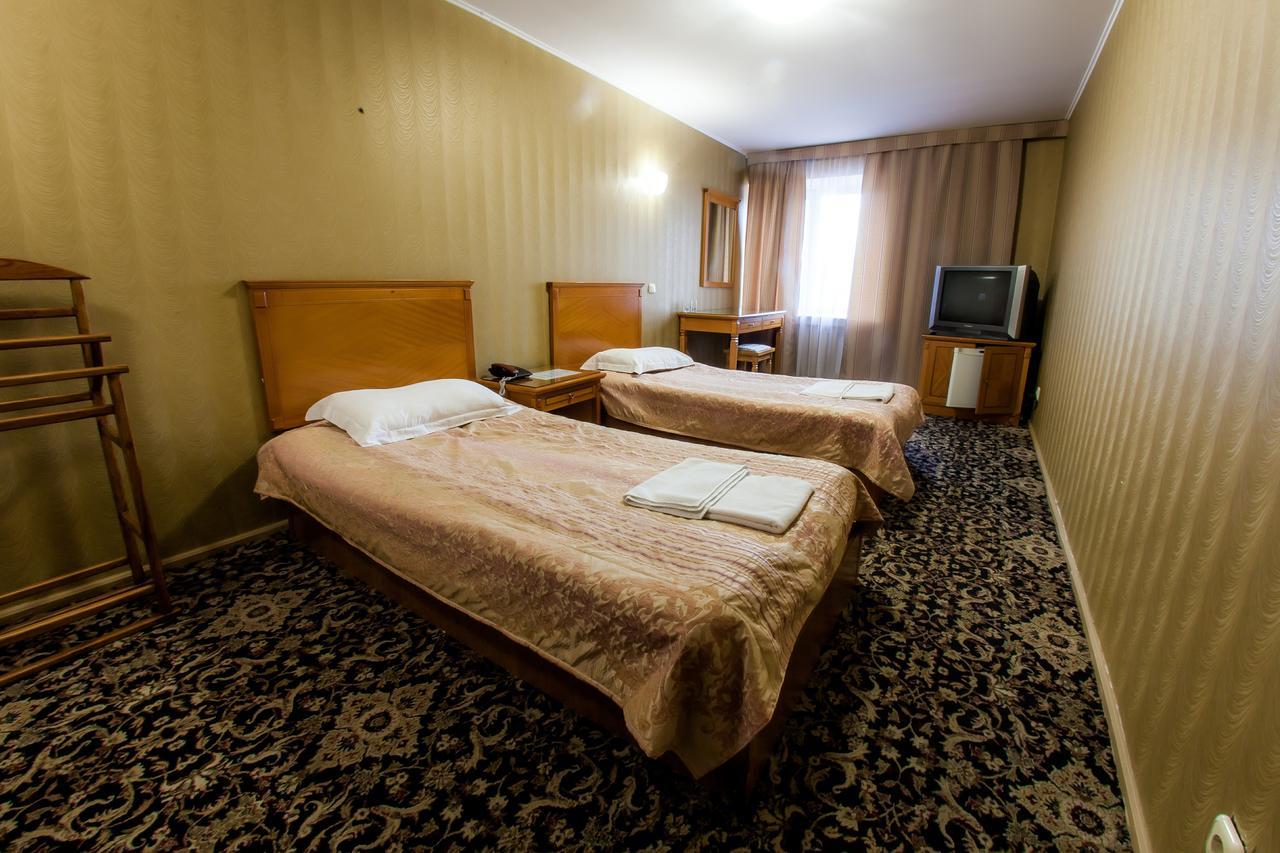 Hotel Edem Karaganda Bagian luar foto