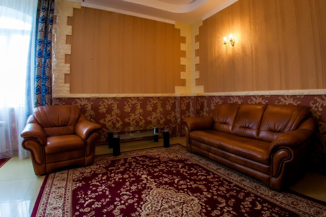 Hotel Edem Karaganda Bagian luar foto