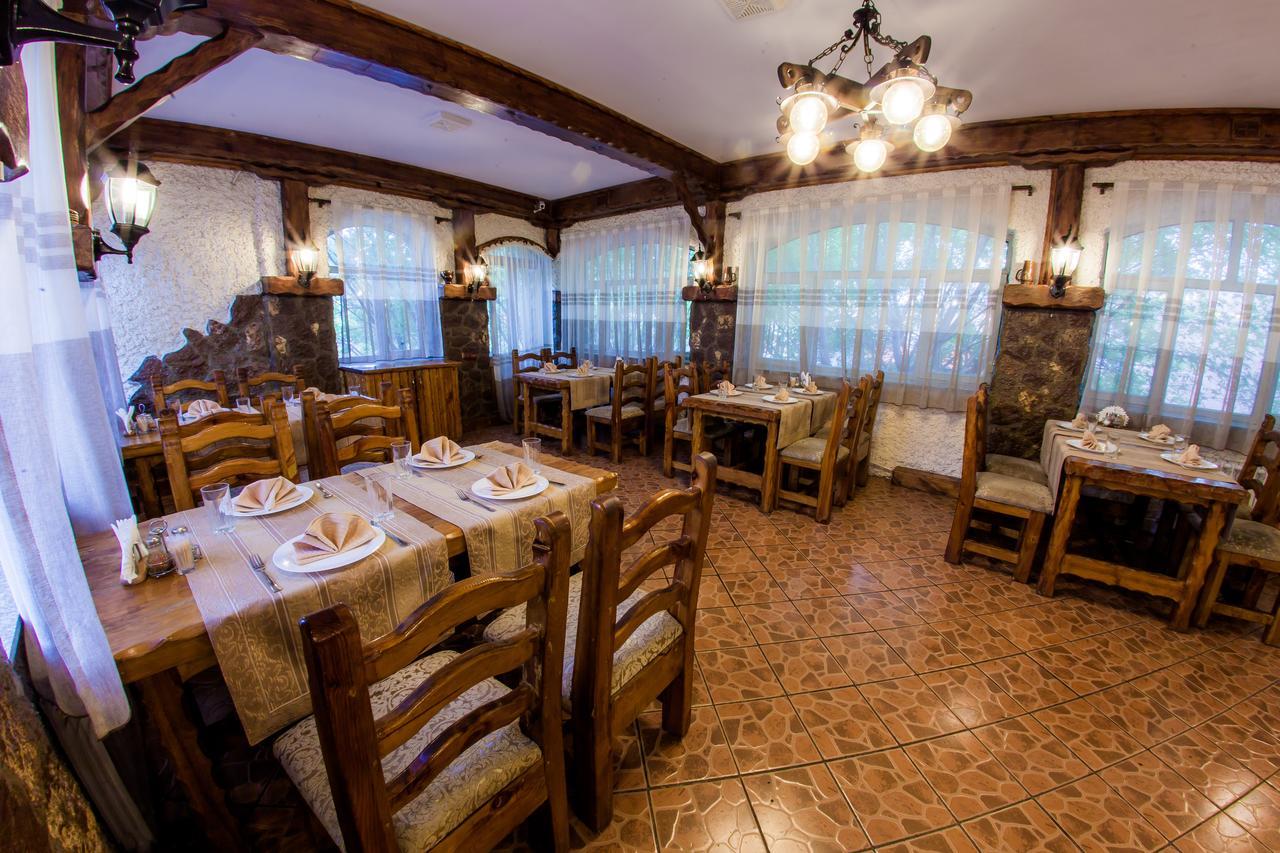 Hotel Edem Karaganda Bagian luar foto