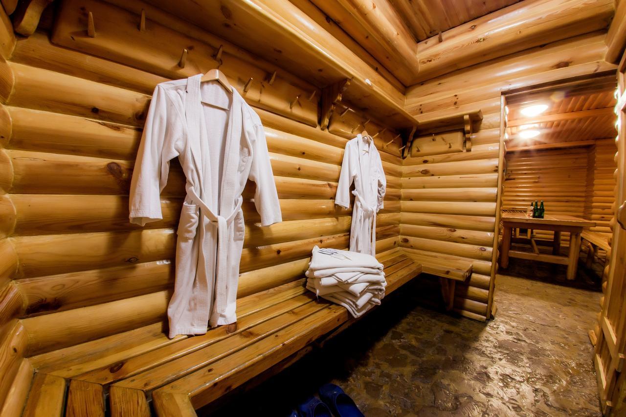 Hotel Edem Karaganda Bagian luar foto