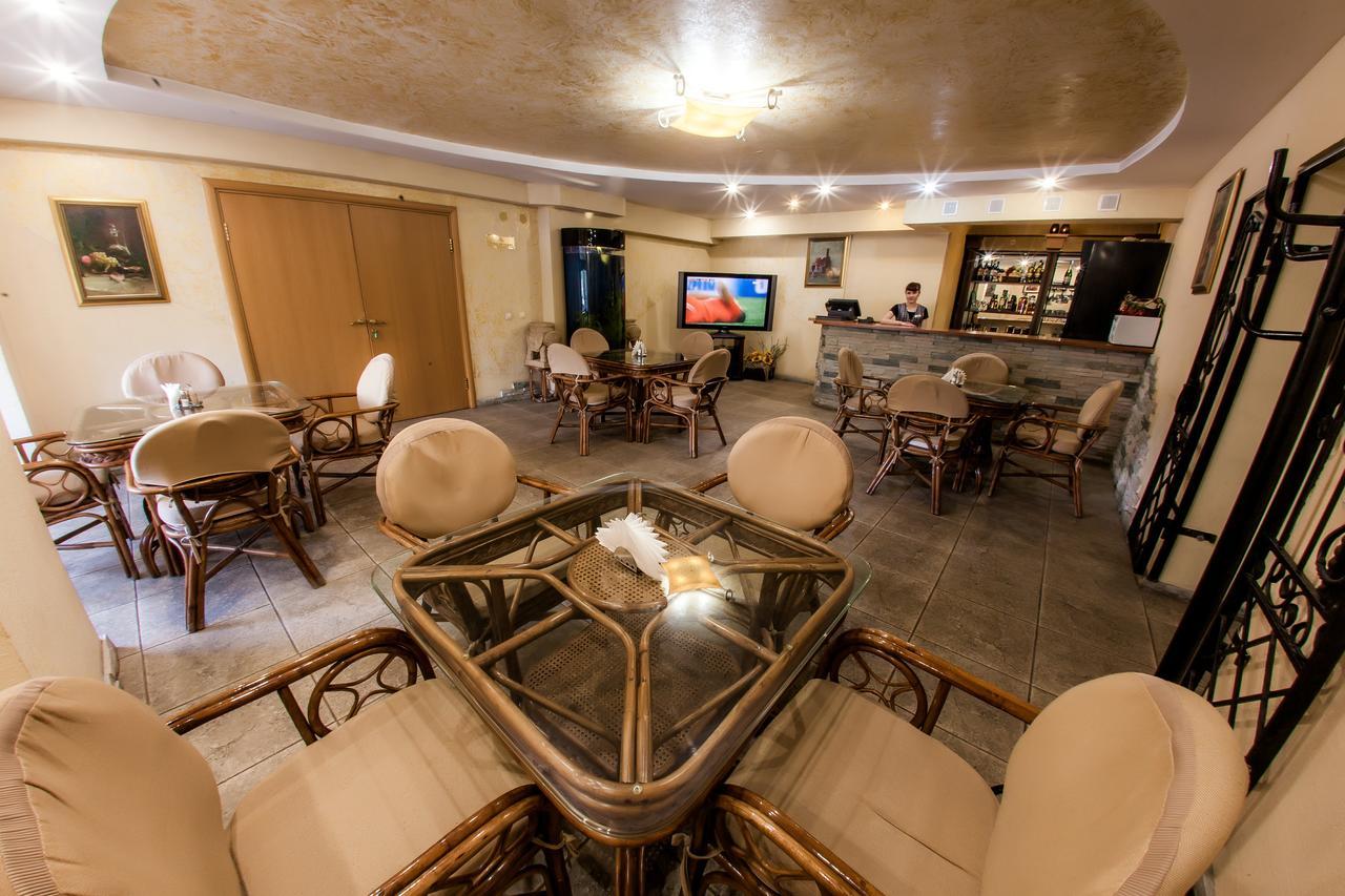 Hotel Edem Karaganda Bagian luar foto