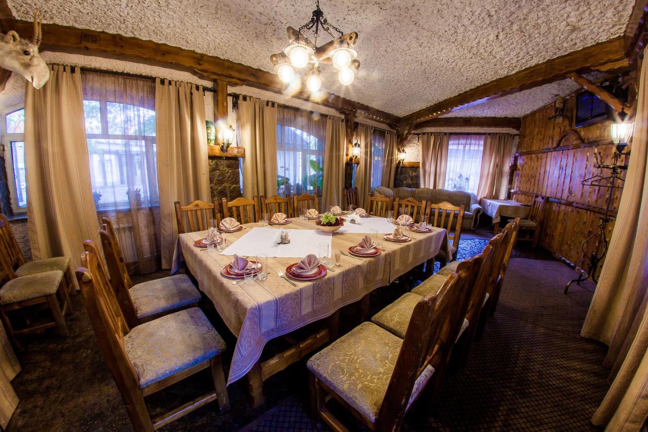 Hotel Edem Karaganda Bagian luar foto