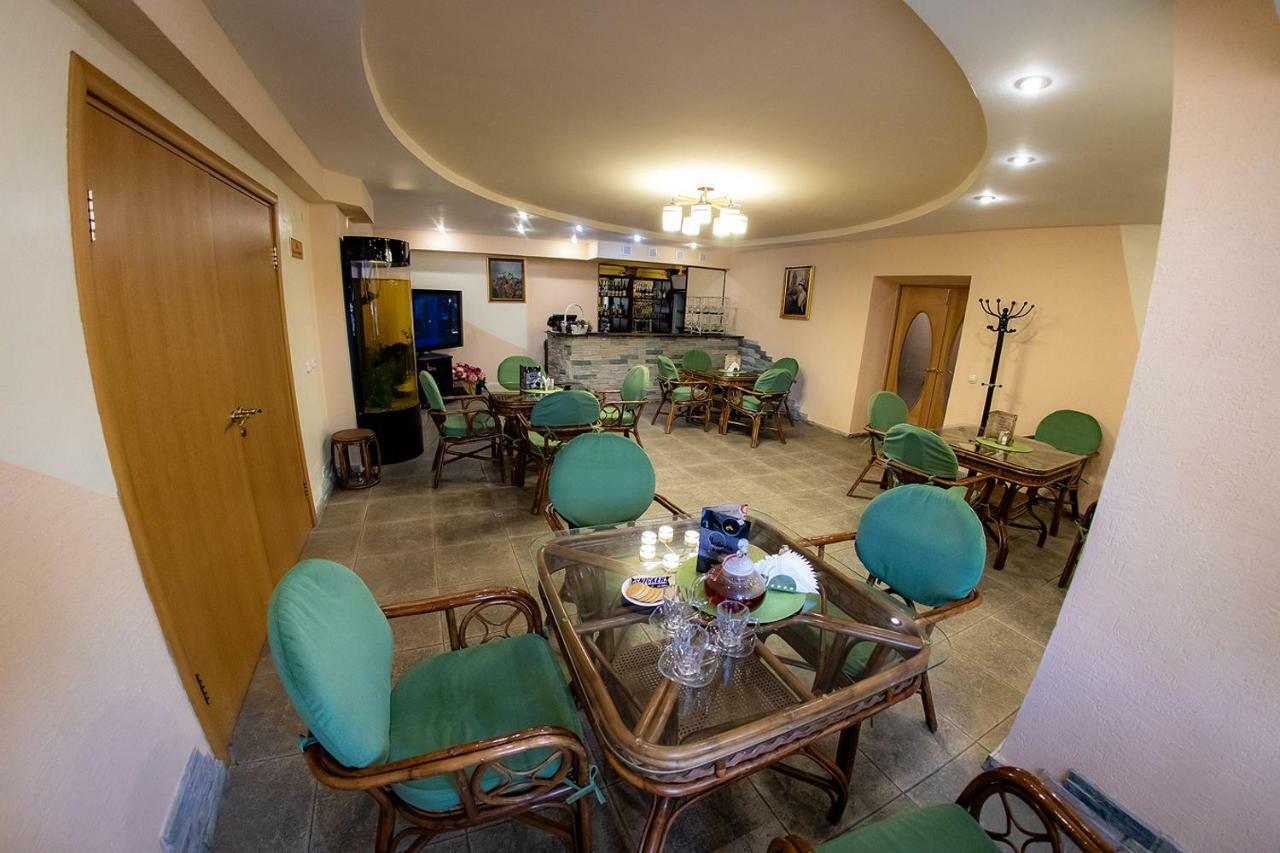 Hotel Edem Karaganda Bagian luar foto